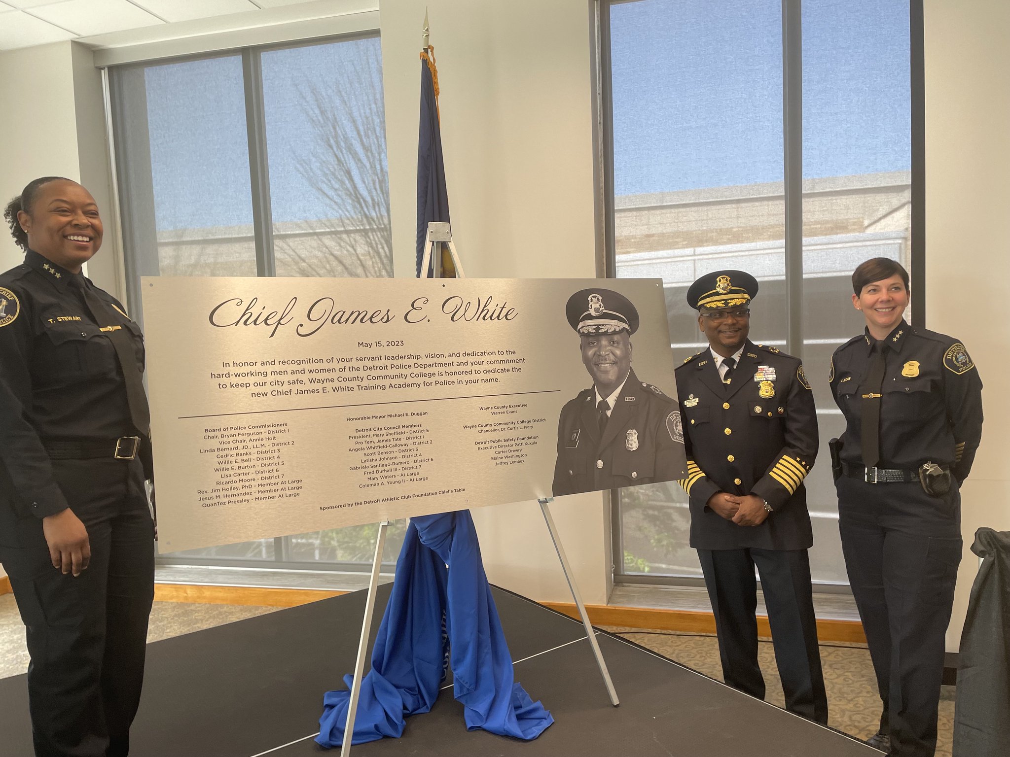 Detroit Police News on Twitter "Congratulations to Chief James E