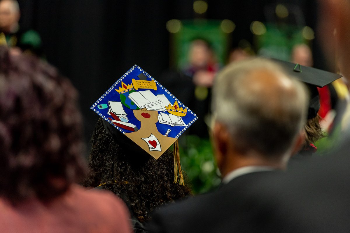 MethodistU's tweet photo. We can't get over the #MU23 grad caps from #CommencementWeekend ππ https://t.co/x06ArkJLHY