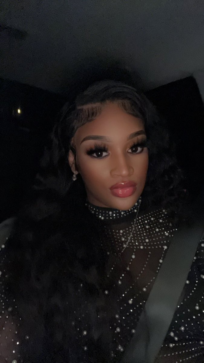 shaquiraaaa_'s tweet photo. photo dump 💕✨ https://t.co/7X4AxtAj3q