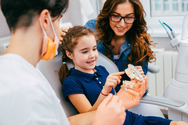 TownCenter4500's tweet photo. What steps do you take daily to maintain a healthy smile? Please let us know in the comments below. https://t.co/H1WksHMTcQ