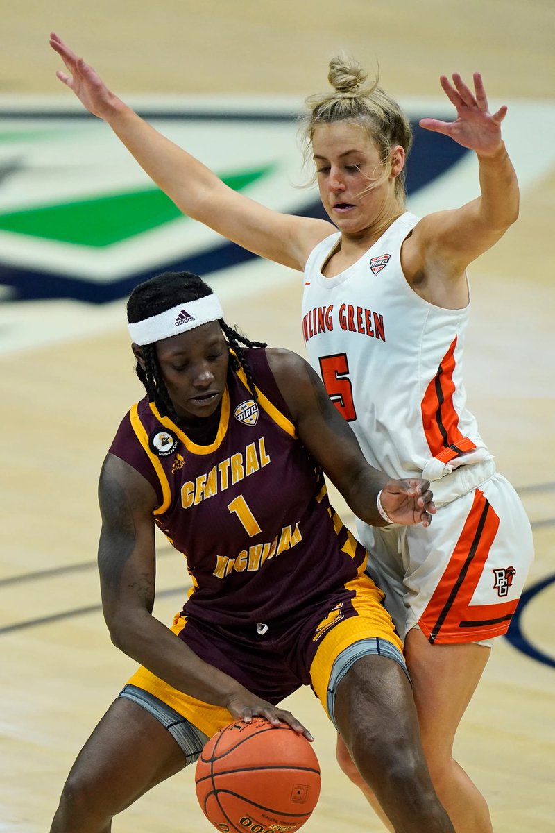 1ijones's tweet photo. Extremely blessed and excited to receive an offer from Central Michigan University! #AG2G Thank you coach! @kristinhaynie @NHE17Ugirls https://t.co/SQ1FbxHQOW