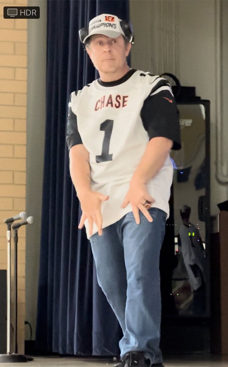 AbrahamHarris78's tweet image. Had a blast today with @MrBLearningLab  We love being on stage @Hamilton_RV  it was a 90s theme for @Hamilton_CSD Right to Read week and we were “Totally Krossed Out” #MacDaddy #DaddyMac