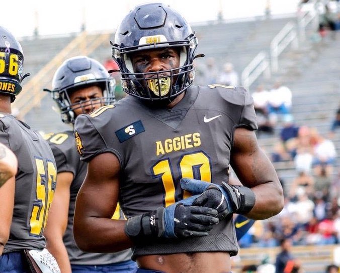 spencer_makell's tweet photo. I am blessed to receive a Division 1 offer to NC A&amp;T!! @coachpoole88 @CoachAdrian_ @Coachward1 @MohrRecruiting @JeremyO_Johnson @On3Recruits  @BrianDohn247 @RivalsFriedman https://t.co/pTuvYBnKKt