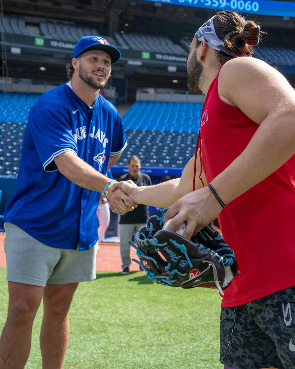 Baseball up North. 🇨🇦 

#NextLevel | #BillsMafia