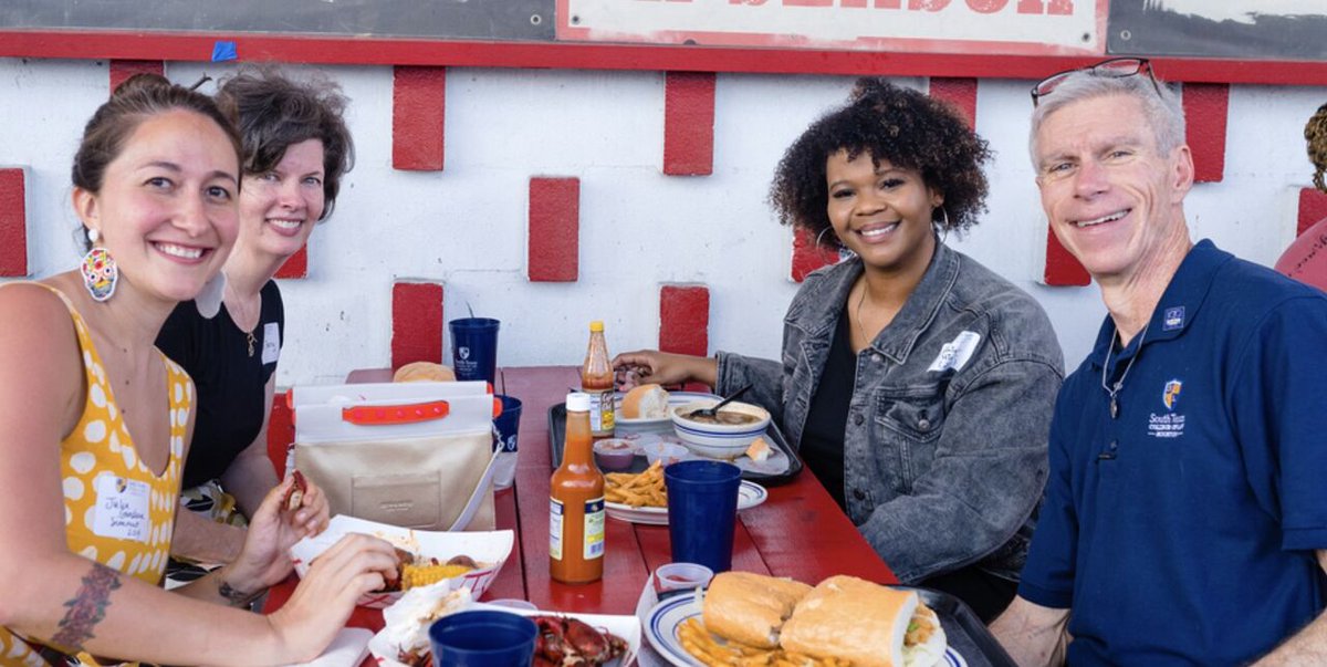 STCL_Houston's tweet image. About 150 STCL Houston alumni, students, staff, faculty, and friends enjoyed the STCL Houston Alumni Association Crawfish Boil last Friday night at Ragin’ Cajun, featuring great food, great music, and great conversations! #stclalumni #stclhouston #stclgrad #stcl100