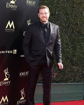 christy041499's tweet photo. Monday again so of course that means the talented, classy incomparable #BillyMiller my #MCM #MCE every day, every night & everything in between❤️#BillyWithKindness #BillyMillerRocks #OnceInALifetime #ThreeTimeEmmyWinner https://t.co/PIe5AkBIWw