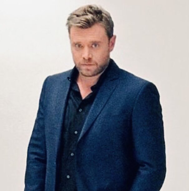 christy041499's tweet photo. Monday again so of course that means the talented, classy incomparable #BillyMiller my #MCM #MCE every day, every night & everything in between❤️#BillyWithKindness #BillyMillerRocks #OnceInALifetime #ThreeTimeEmmyWinner https://t.co/PIe5AkBIWw