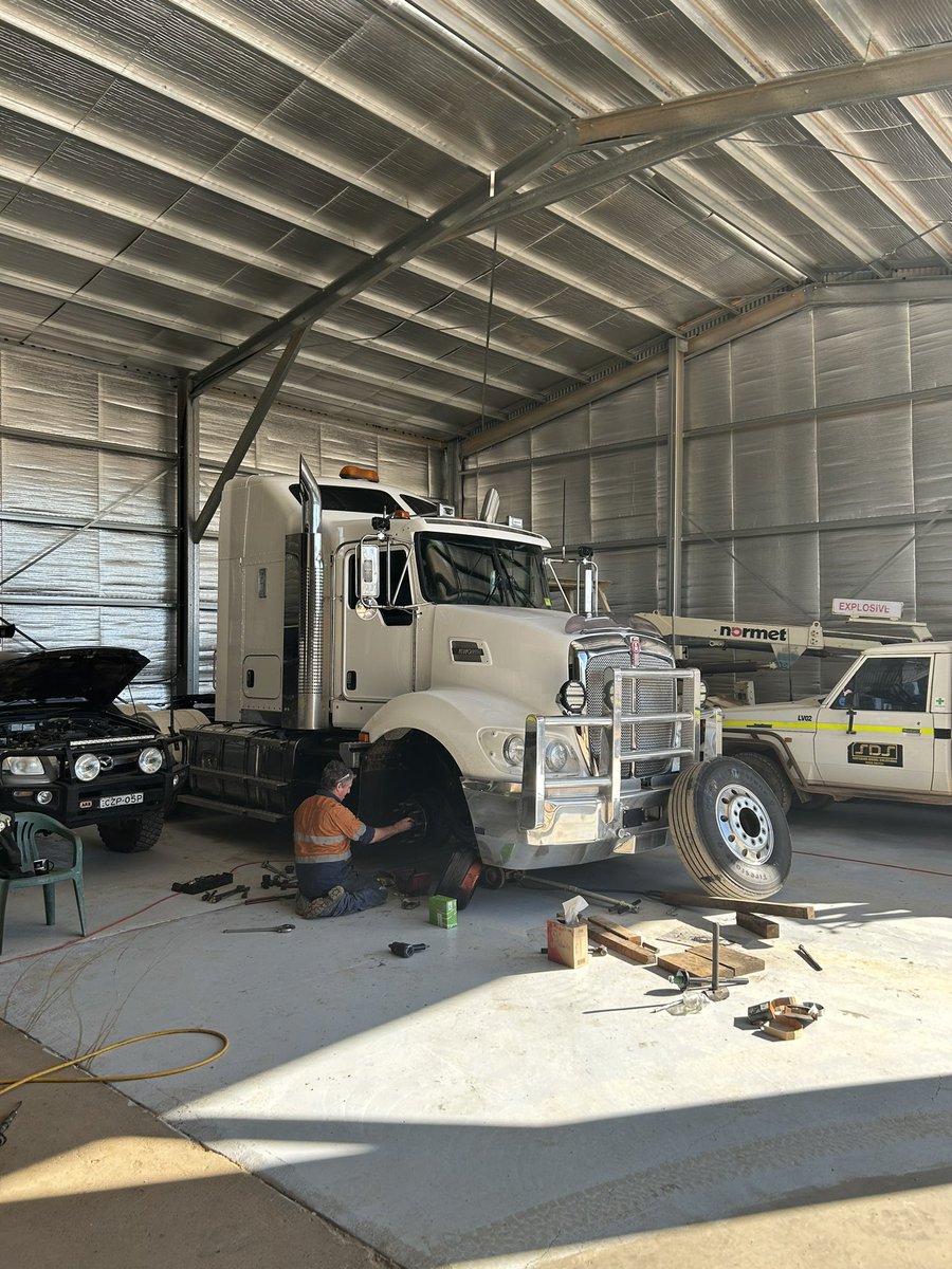 Wayne Pech tweet media