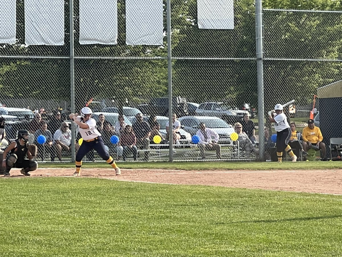 East Haven AD tweet media