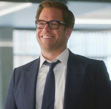 Tamsmith_46's tweet photo. And that ever Gorgeous smile  #JasonBull #MichaelWeatherly #BullCbs https://t.co/kkflUFtEyE