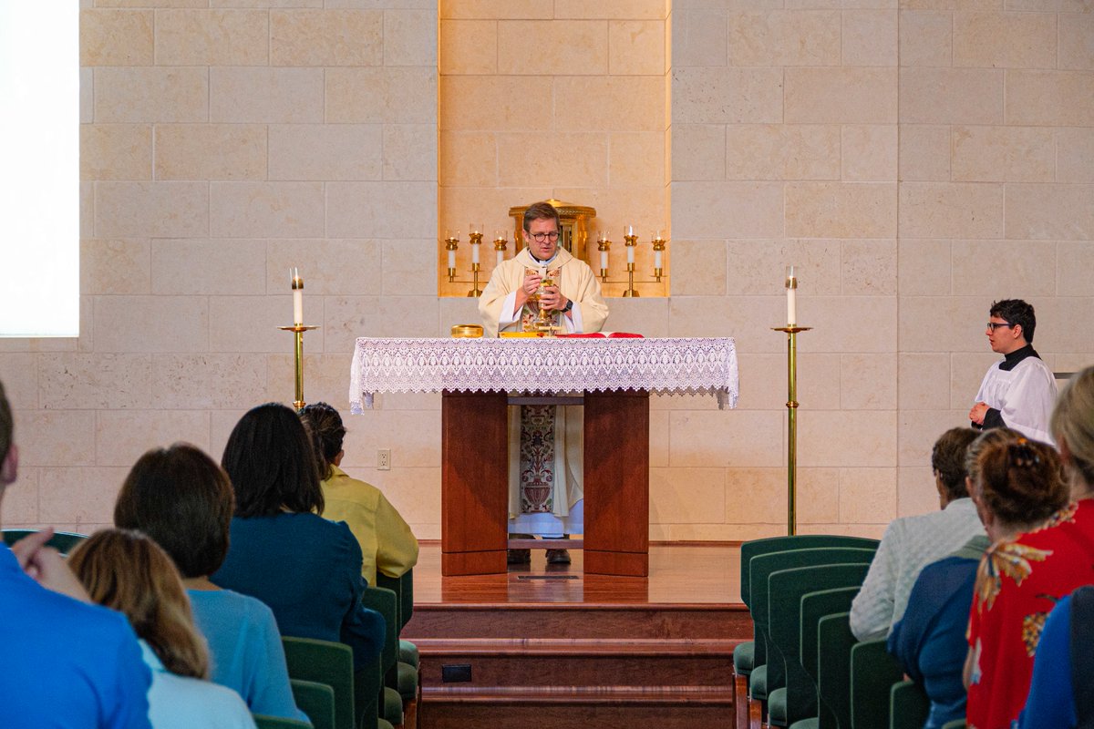 RT StrakeJesuit: Today on the feast of St. Dymphna, the Academic &amp; Personal Counseling Department celebrated a Green Mass dedicated to mental and emotional well-being. Fr. Jeff Johnson, S.J., echoed the words of Jesus: “Come to me, all you who labor and …