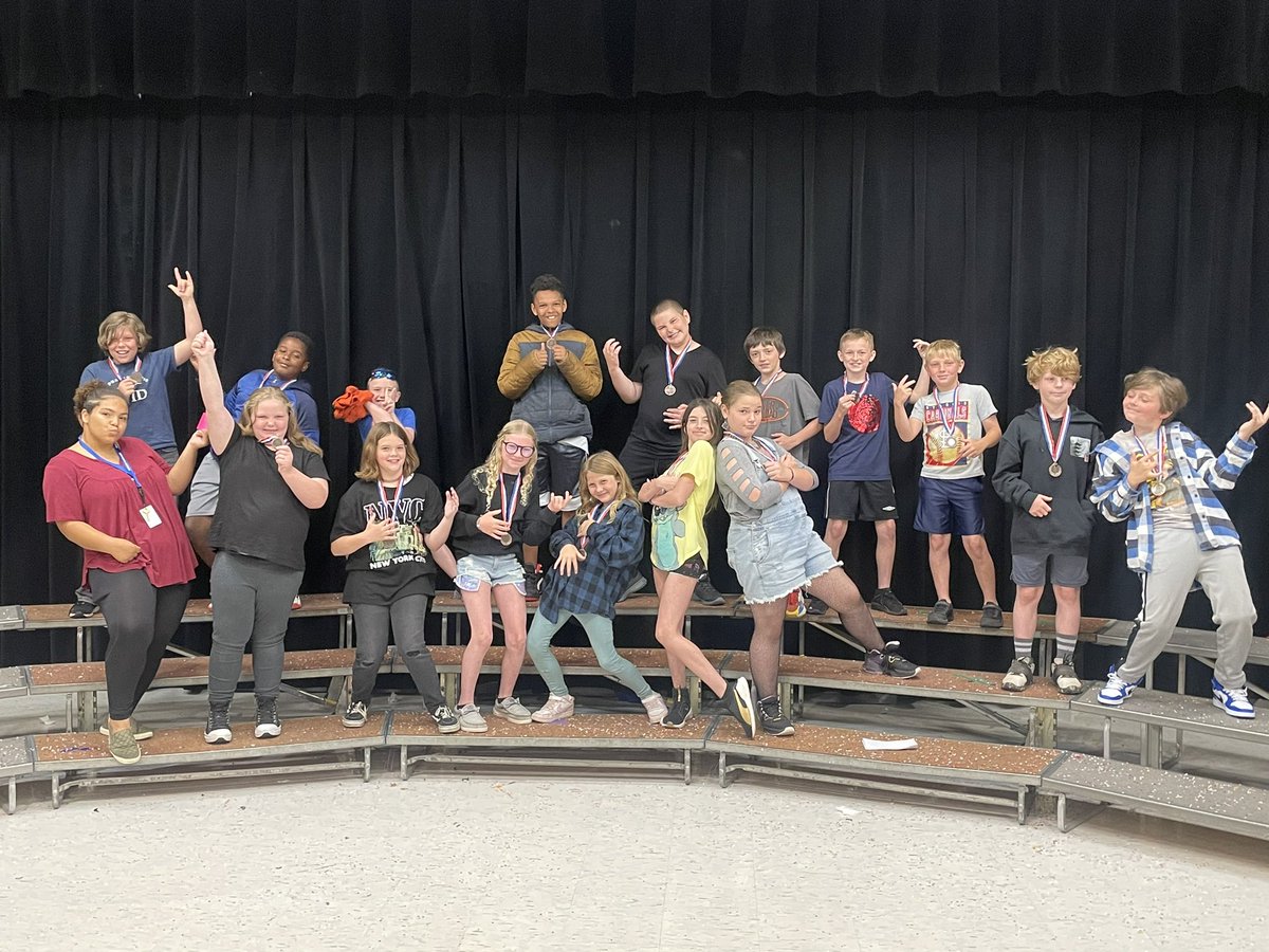 MrsB323's tweet image. The annual North School Sing Off was held this morning. 🥇- Mr. Lawson’s 5th grade- Proud Mary, 🥈- Mrs. Gourley’s 5th Grade - YMCA, 🥉 Ms Ward’s 4th Grade - Old Time Rock &amp;amp; Roll! #Proud2bNorthies #JCSchoolChampions #WeAreElementary @North_Tweets