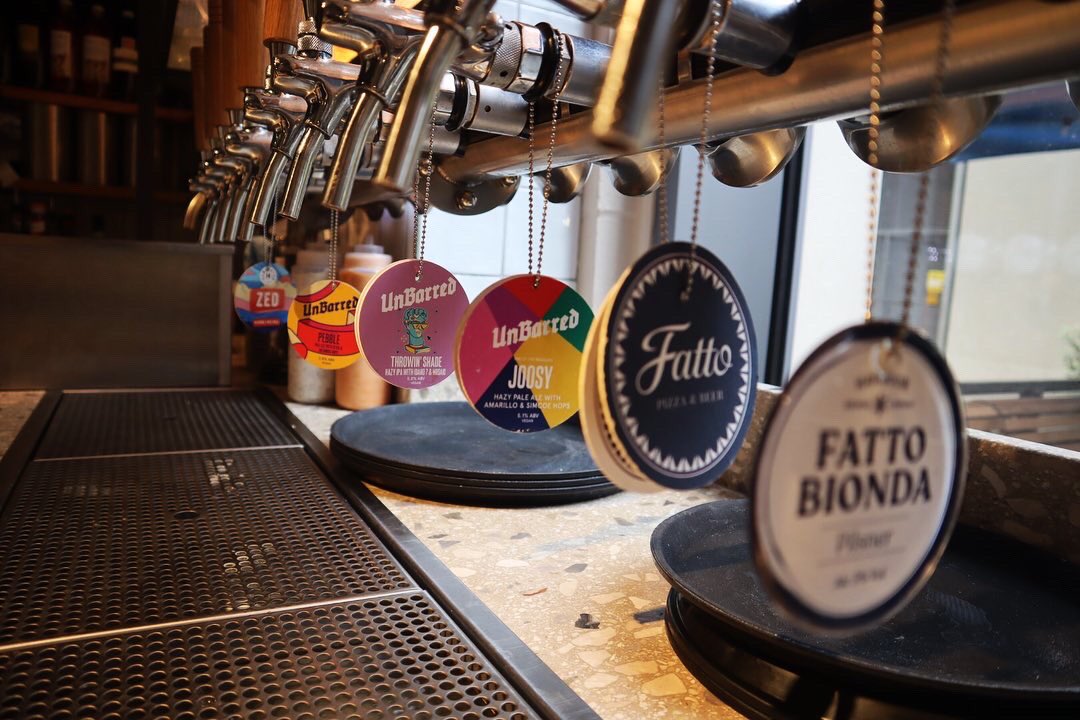 BreweryDolphin's tweet photo. 🍕 &amp; 🍺 - what a combo! 

This weekend we checked out @fattoamanopizza at Kings Cross, where there’s awesome beer from @UnBarredBrewery AND amazing pizza. We had a great time &amp; we’ll definitely be back #Joosy #LotsofJoosy https://t.co/Q1NbYnvQtD