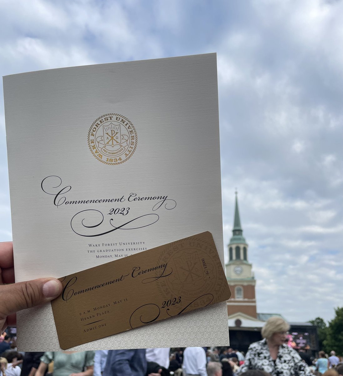 dudley_risa's tweet photo. #wfugrad God is good. What a beautiful day to celebrate an amazing accomplishment https://t.co/zprxIeodMJ