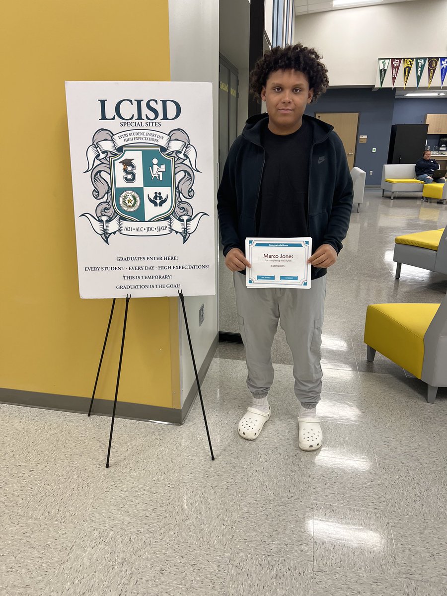 EveningFlex's tweet photo. Congratulations to Marco J. from Terry High School for earning his Economics and Algebra 2A credits at 1621 Place Evening Flex. Way to go! We are so proud of you! @lcisd_specials @Terry_Rangers #SpecialSitesSuccess #betheonelcisd https://t.co/5inQMylJr2