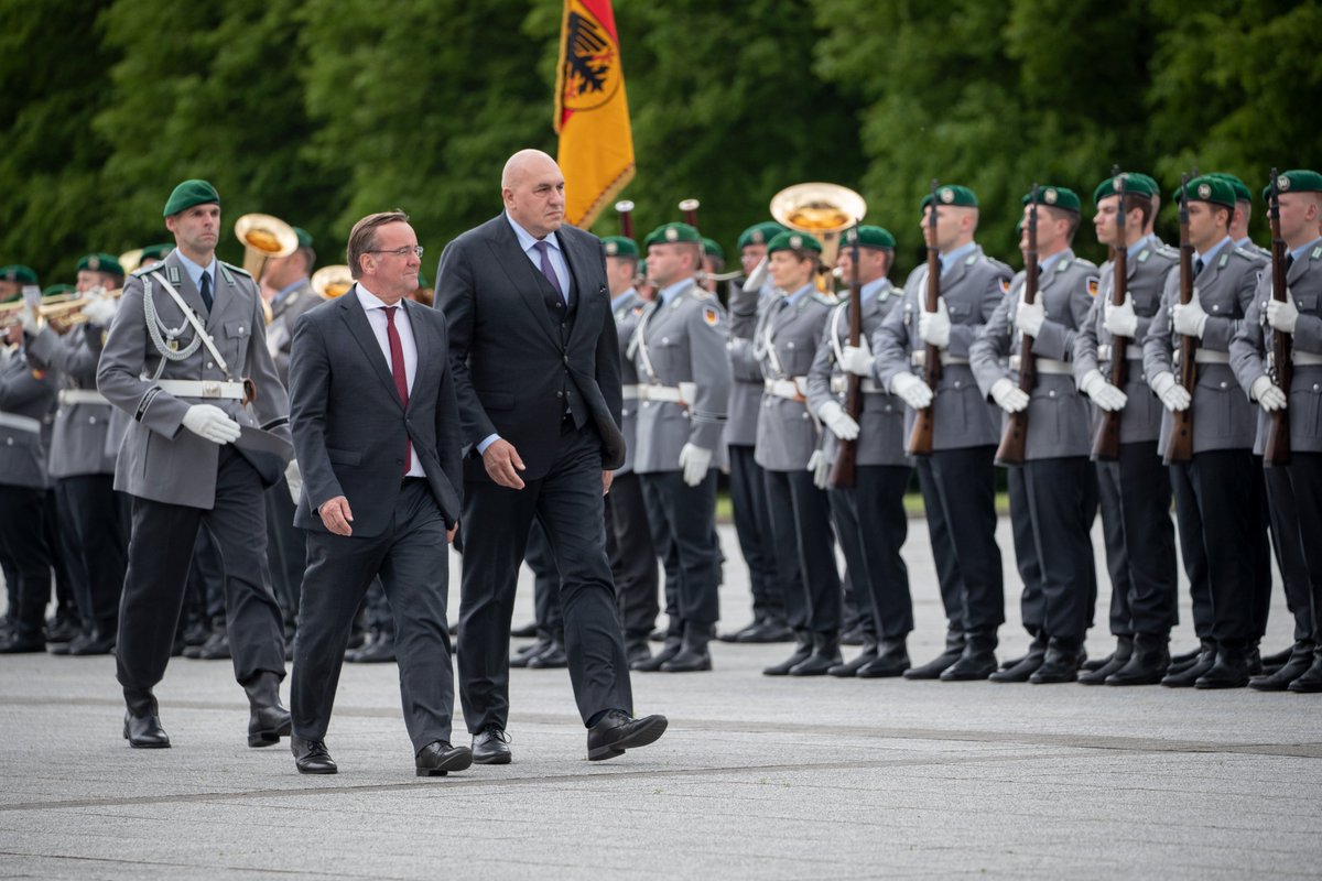 @Verteidigungsministerium