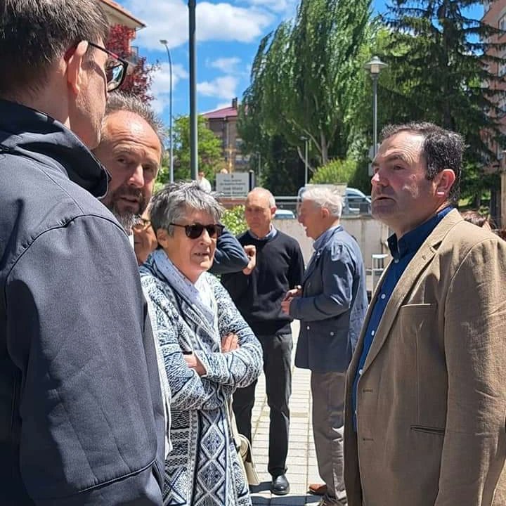PAR_Sabi's tweet photo. 15 de mayo, San Isidro labrador, patrón de la  #𝗮𝗴𝗿𝗶𝗰𝘂𝗹𝘁𝘂𝗿𝗮 y la #𝗴𝗮𝗻𝗮𝗱𝗲𝗿𝗶́𝗮
Y si alguien 𝘀𝗮𝗯𝗲 de estos temas y del 𝗺𝘂𝗻𝗱𝗼 𝗿𝘂𝗿𝗮𝗹 es @PacoSantolaria
¡𝗤𝘂𝗲́ 𝘀𝘂𝗲𝗿𝘁𝗲 𝗽𝗼𝗱𝗲𝗿 𝗰𝗼𝗻𝘁𝗮𝗿 𝗰𝗼𝗻 𝗲́𝗹 𝗲𝗻 𝗻𝘂𝗲𝘀𝘁𝗿𝗼 𝗽𝗿𝗼𝘆𝗲𝗰𝘁𝗼! https://t.co/XxXiIVd5ca