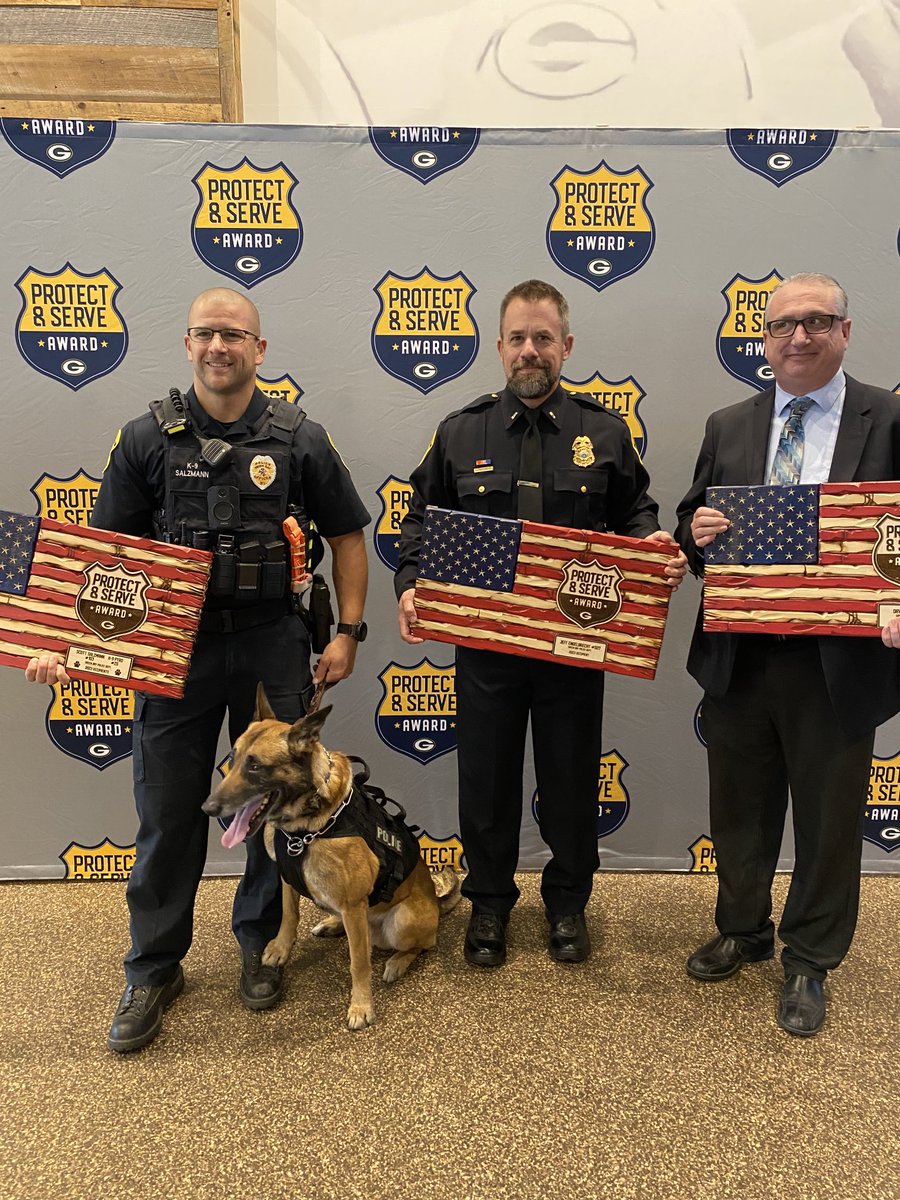 Congrats to Det Graf, Lt Engelbrecht, Ofc Salzmann, &amp; K9 Pyro for receiving the Packers Protect&amp;Serve award! #Packersgiveback
