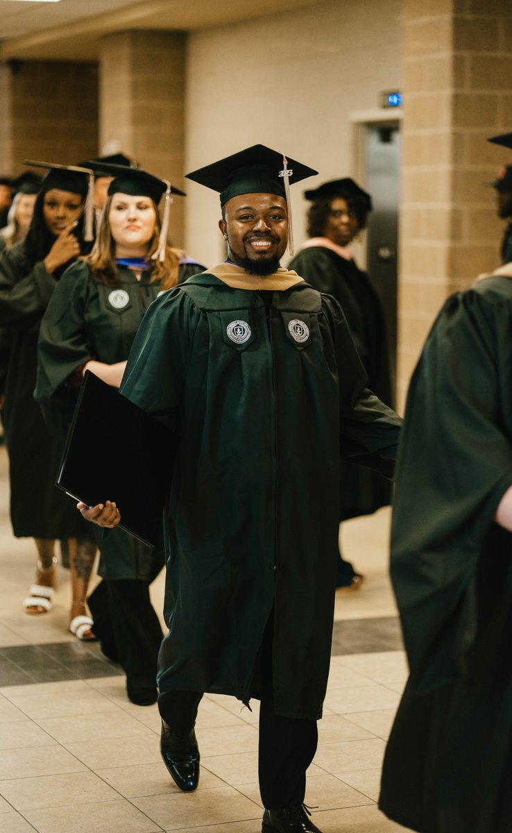 MGAstateU's tweet photo. No Monday blues here! We're still celebrating our spring '23 grads! πΎπβοΈ
#MGAGrad #Knighted23 #GoKnights #Graduation #Classof2023 https://t.co/tvF5TeY9Te
