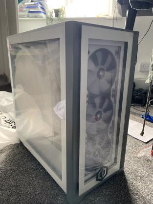 wimpy_wolf's tweet photo. Finally got an awesome PC a few days ago letting me play more games than before.. I hope lol! Proud to have this! https://t.co/nF72DItmNO