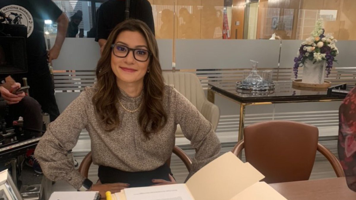 CBSTVStudios's tweet image. The one and only Inga Schlingmann, aka Susan from So Help Me Todd, is taking over our Instagram today in honor of #AAPIHeritageMonth! Follow along with her on Instagram Stories, and get ready for the season finale of #SoHelpMeTodd this Thursday on @CBS