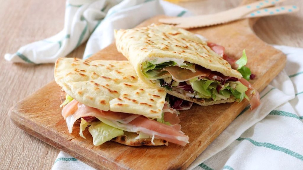 “Non esiste un piatto che non ti stancheresti mai di mangiare”

Io: ed è proprio qui che ti sbagli