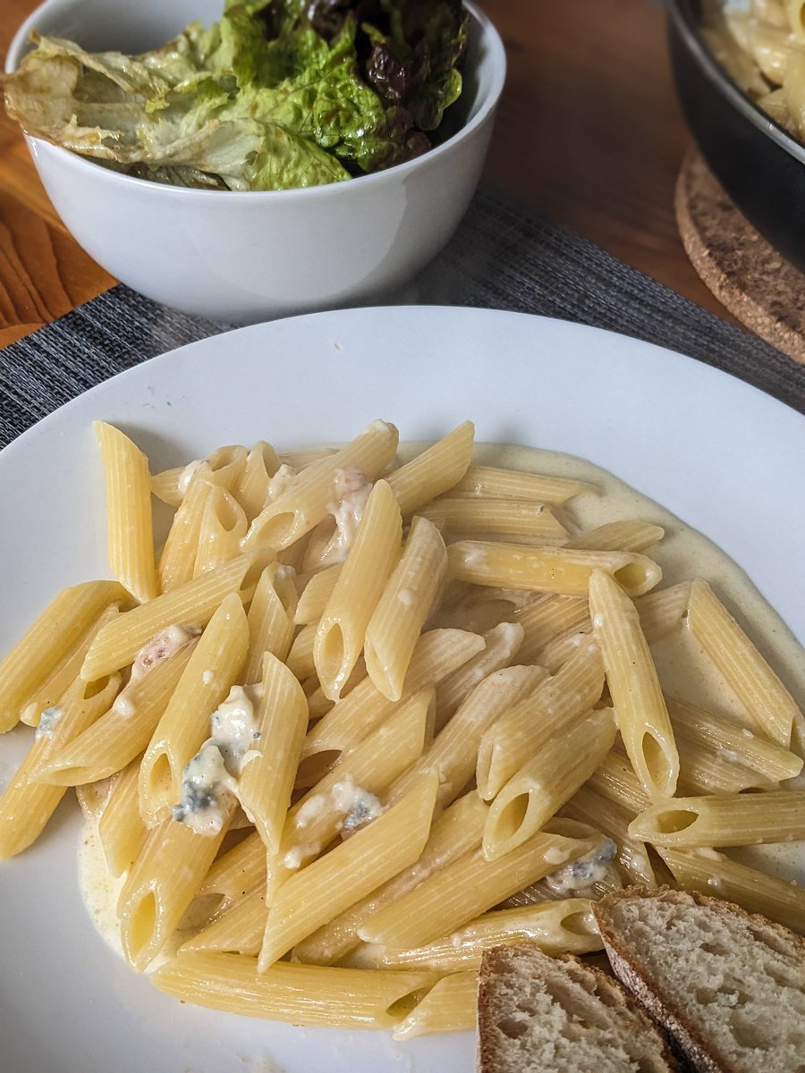 mawilms's tweet photo. Penne Gorgonzola
#foodporn
#food2023
#foodoftheday
#homecooking
#selfcooking
#selfcooked
#selbstgekocht
#zuhausekochen https://t.co/jPQFffq6yz