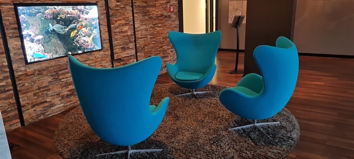 Remember  ...
<a href="/SieReden/">Sie reden!</a>