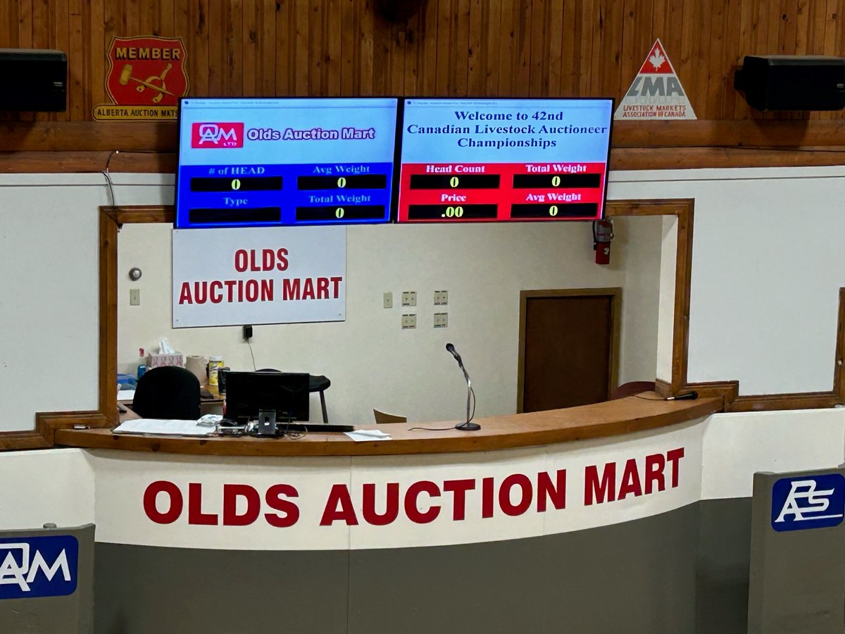 FLS_Hub's tweet photo. The 42nd annual LMAC was the first time the AMP Audience Display Boards and Competition Modules have been used at the LMAC. 
To get these in your barn, give us a call today 1-800-889-1665 https://t.co/rjJCgnAbkB