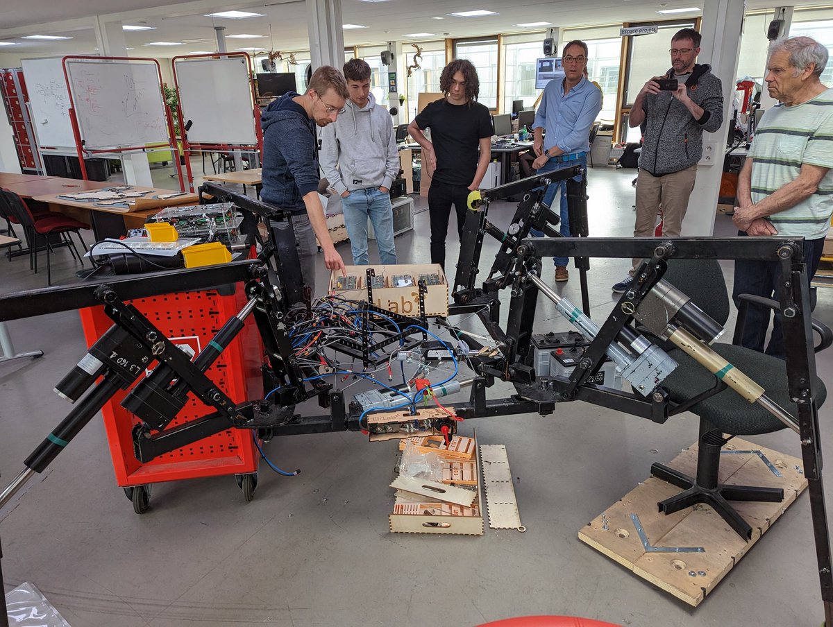 Maison du Libre tweet media