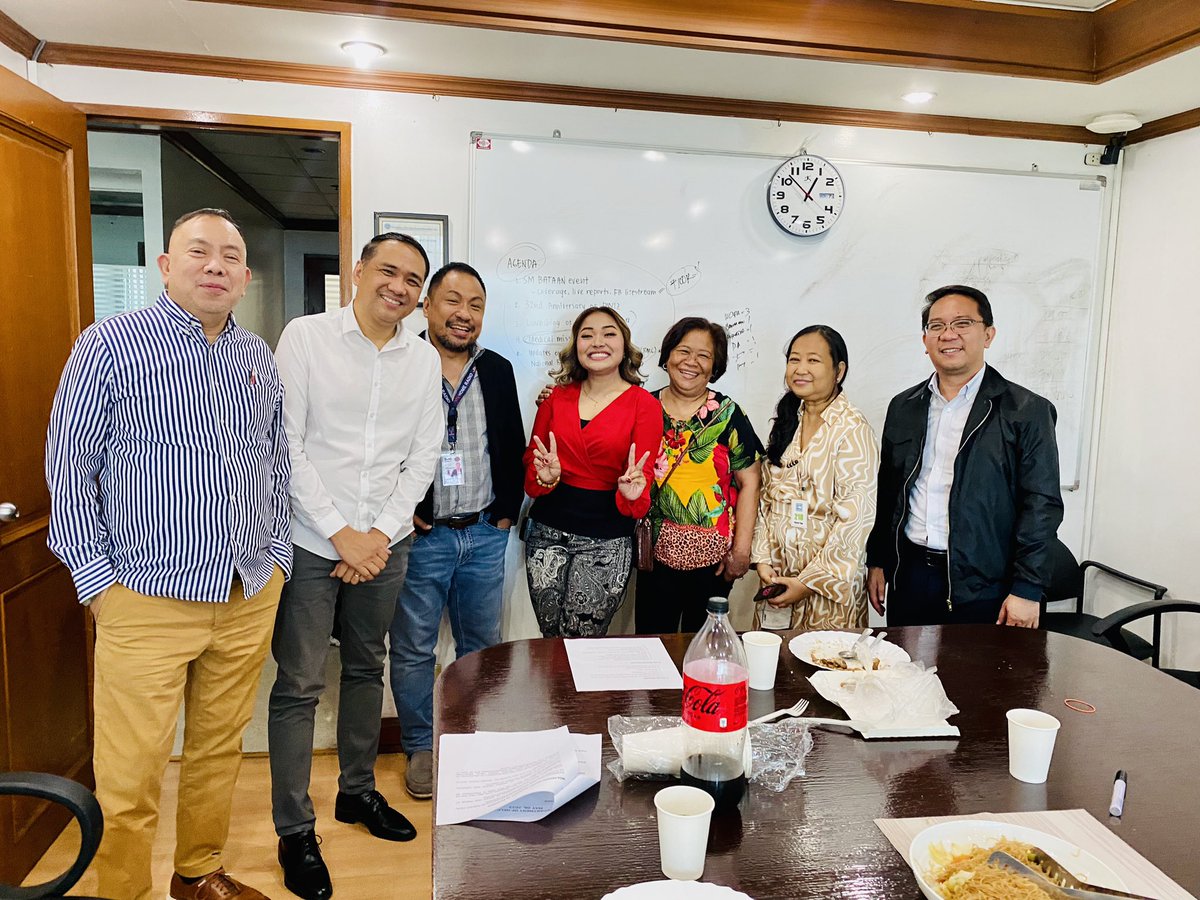OfficialAlisah's tweet photo. Thank you very much 979 Home Radio for having me in your #OPMHighlights with DJ Braggy! Special thanks to 979 Home Radio Bosses for a warm welcome! 🥰💖🎶🎵 #HanggangKailan #AlisahBonaobra #RJAArtist #RJAProductions #SharingIsCaring #OPM #SupportOPM https://t.co/e6b8EH9ifE