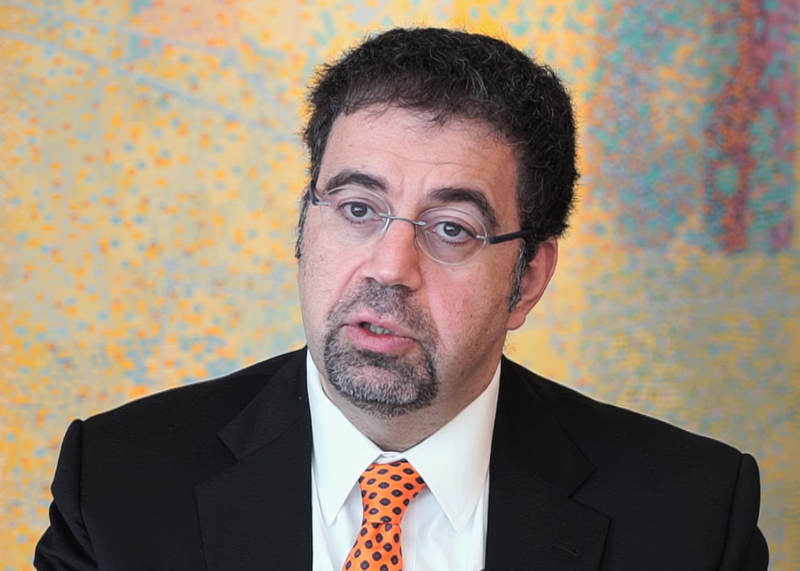 darkwebhaber's tweet photo. Prof. Dr. Daron Acemoğlu:

AKP, rant ağını güçlendirmek için rezervleri tüketti ve vaatleri ile harcamalarını büyük ölçüde genişletti. 

Ülkenin ekonomik çöküşe nasıl dayanacağını bilmiyorum. https://t.co/YyW3vSA8aV