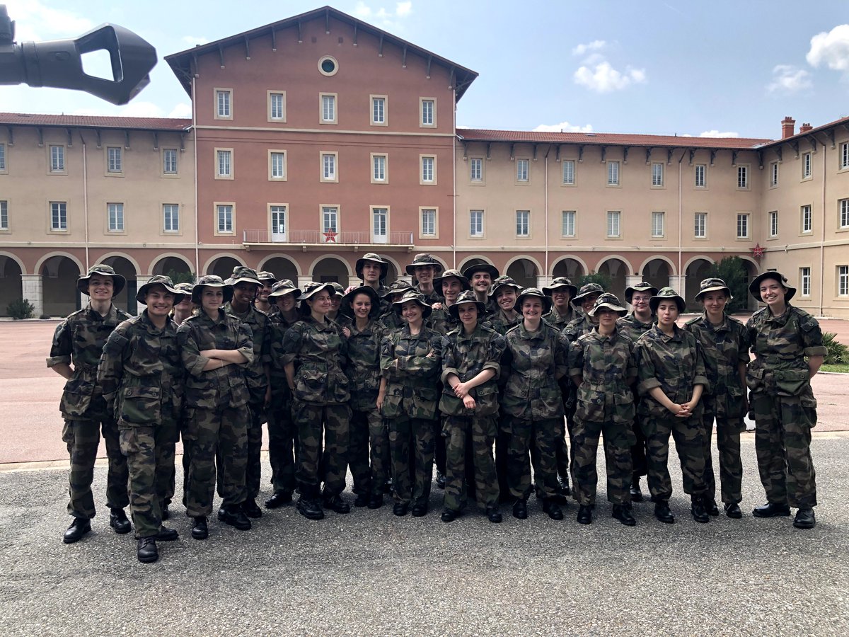 1ère journée pour la classe de M2 du séminaire Management, Stratégie &amp; Cohésion au 1er régiment de <a href="/1erSpahis/">Chef de corps du 1er régiment de spahis</a> à <a href="/VilledeValence/">Valence</a> (cc:<a href="/BDEISMaPP/">BDE ISMaPP</a> <a href="/alumni_ismapp/">Alumni ISMaPP</a> ).
