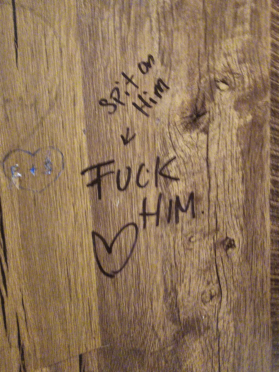 Jess97Hill's tweet photo. Bathroom stalls in K-town are truly inspirational. https://t.co/CK8Relq6mr