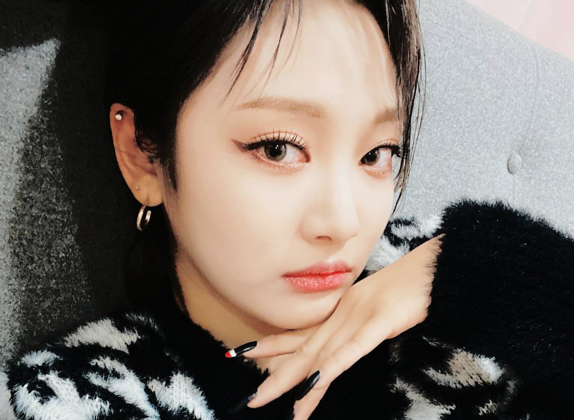 Además también hoy <a href="/nadishinki/">.</a> lanzaba su 𝐩re-𝚍ebut 𝕣eleas𝕖, por lo que se ha empezado a escribir la #𝕖cli͜͡p𝕤e·ཐིཋྀ·𝕤t𖦹𝕣y. Por lo que hoy toca cantar #O𝟒ʼ사랑·𝚖on𝕤tǝr☆ con todo. 

𝒃uttēr ⋆ 𝑓𝑙ies — #𝖆𝗋𝗌𝗒𝗇͏͏ 𐀔 ˖ ࣪ ͏͏