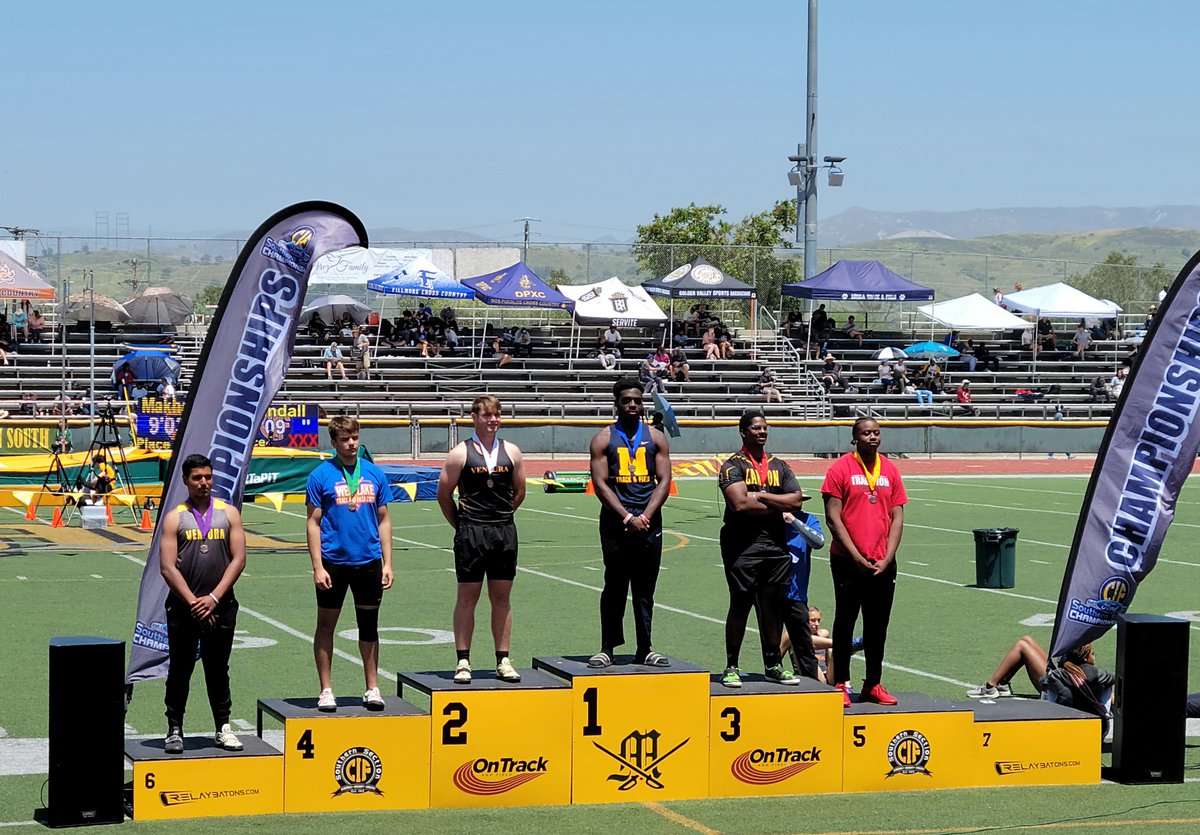 Rancho Verde HS tweet media