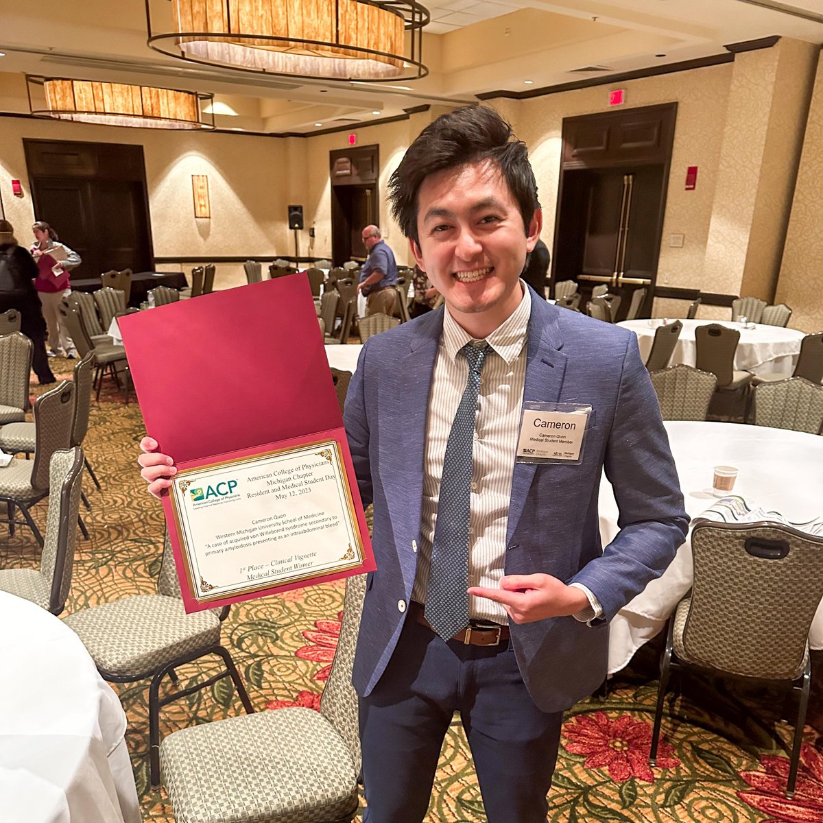 cameron_quon's tweet photo. Had a great time repping @WMUMedicine at the @MIChapterACP resident and medical student day! Presented a fascinating case report on von Willebrand Disease and Amyloidosis. Excited to have been awarded 1st place in the medical student clinical vignette category! #HemOnc🩸#MedEd 📚 https://t.co/zErWNXhsCy