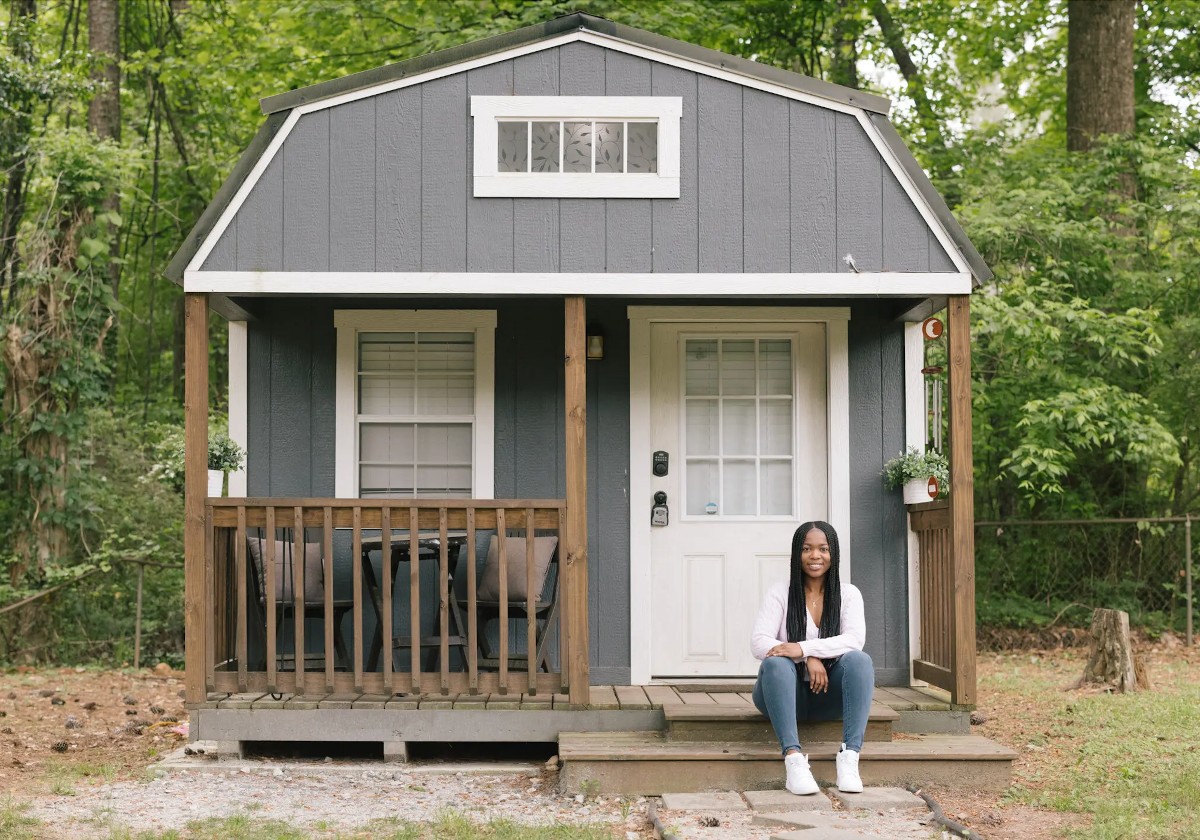 Kelley alumna Precious Price, BS'17, MSIS'18, shares why she ditched her profitable business  of renting homestays to tourists to combat the mounting housing crisis in the <a href="/nytimes/">The New York Times</a>:  nyti.ms/3OcQ3z0