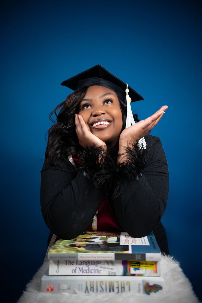 SadeSogunro's tweet photo. I can’t believe I really have a degree! 
B.A. Political Science to be exact! https://t.co/abhn3oQjkN