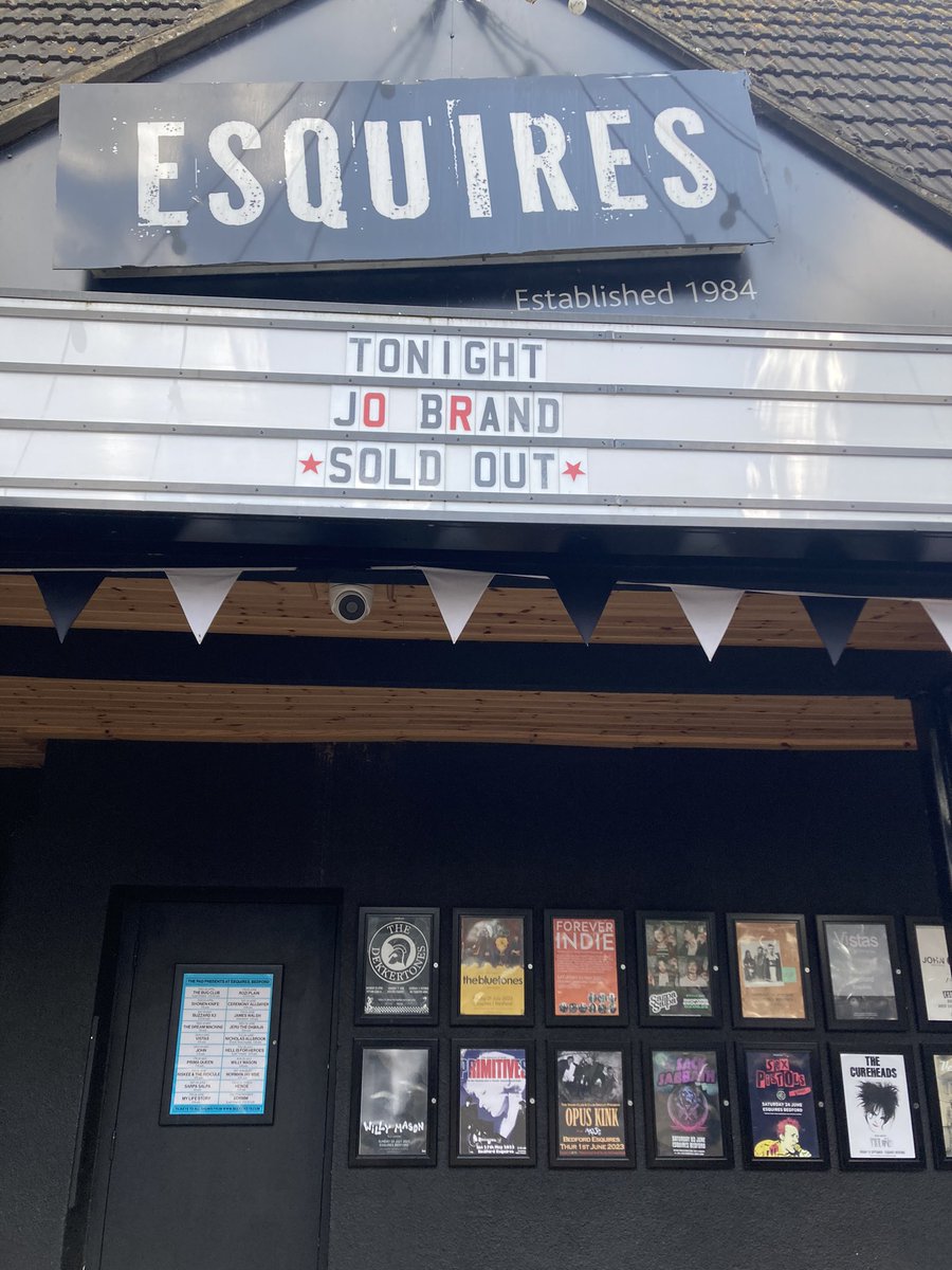 Stage set and ready for Jo Brand and Andy Robinson at <a href="/BedfordEsquires/">Bedford Esquires</a> <a href="/JesterlarfClub/">Jesterlarf Comedy Club</a>