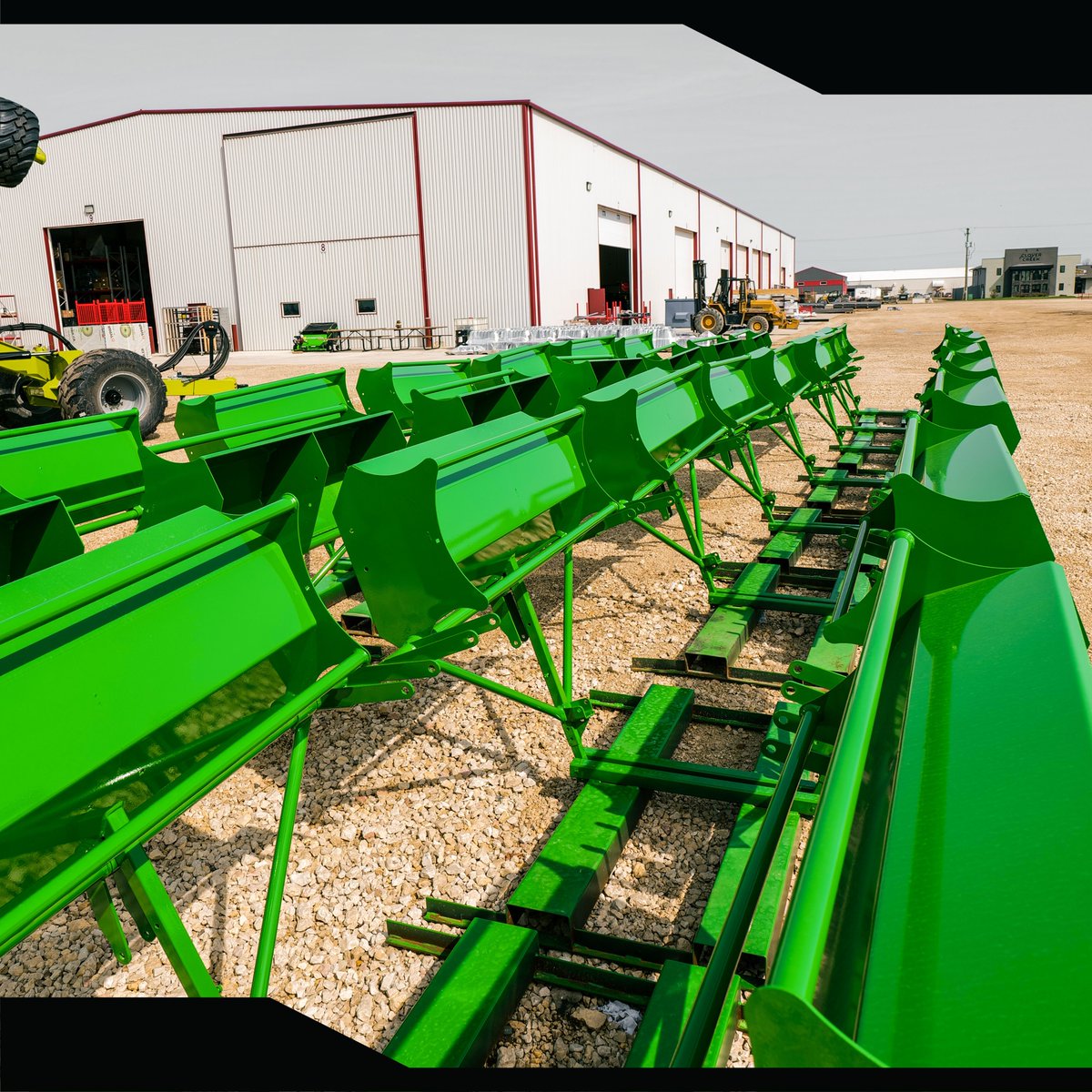 SweepAllTurf's tweet photo. We’ve got plenty of aerators ready for assembly👌 Learn what’s so special about our aerators on our website!
.
.
#landscape #farmer #lawn #turf #lawncare #healthylawn #turfequipment #yard #yardwork #garden #gardening #gardener #sweeper #aeration #aerator #hopper #niceyard #grass https://t.co/4JKZThGl2G