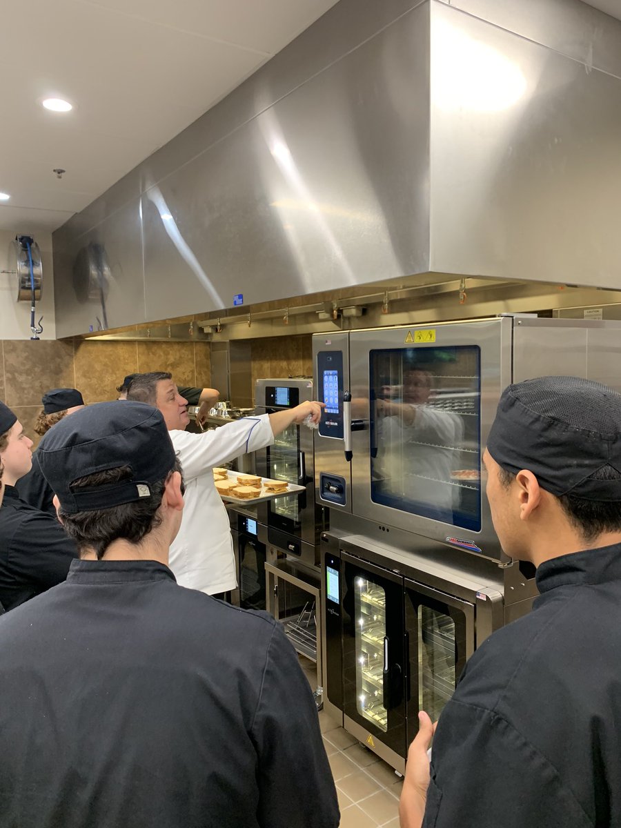 Hands on field trip at Chrane Foodservice Solutions. Students learned about technology and equipment. We had demos with the #altoshaam ovens. Great learning! Thank you Chrane!
#nisdcte #chranefs