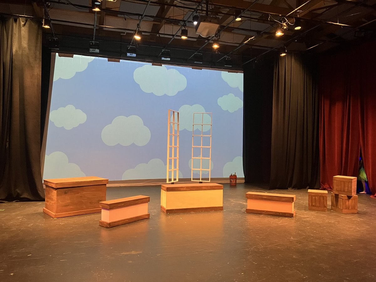 Stage set for Peter Pan. Break a leg Middle School.  <a href="/HarveySchoolNY/">The Harvey School</a>