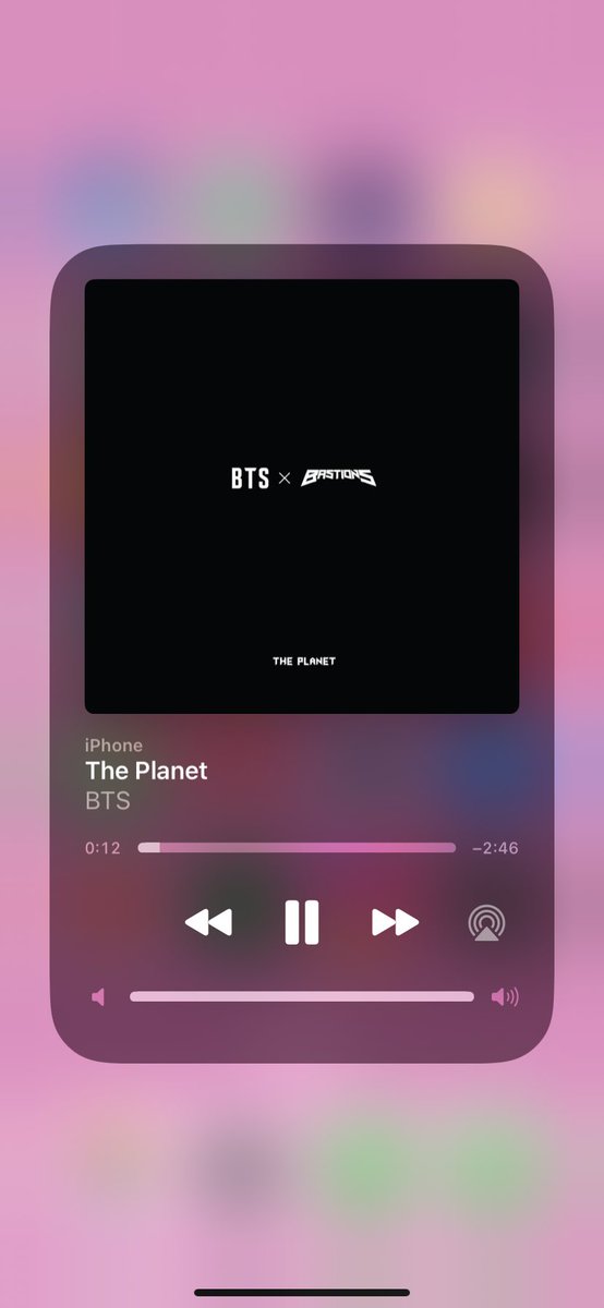 desde que salió no he podido parar de escucharla y es q es TAAAAN BUENAAAAAA dios the planet te amo 😭😭😭