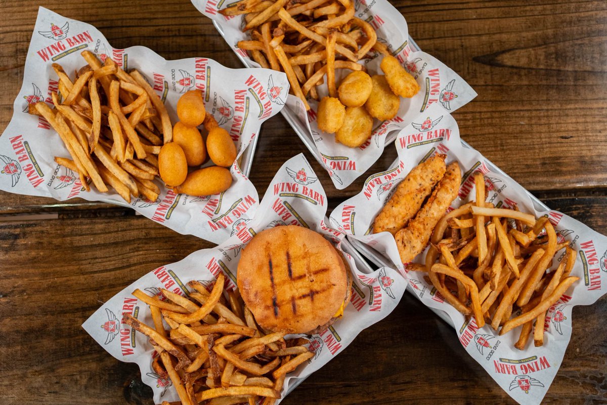 wingbarn's tweet photo. Check out our delicious kids menu &amp; surprise the little ones today! 🥰😋

For only $5.49, they can enjoy yummy chicken strips, burgers, mini corn dogs or crispy chicken nuggets! &amp; don’t forget our delicious #icecreamfloat 🍨 for these hot summer days coming! 

#WingBarn #KidsMenu https://t.co/K3AIgBexps