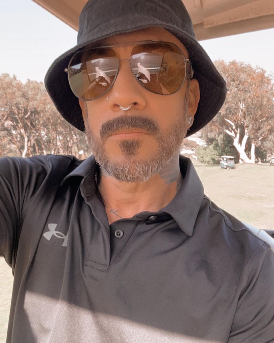 aj_mclean's tweet photo. When I’m South Africa you know I gots to play golf. Also made a new friend. Last pic is up for interpretation lol?!? Good to be back in South Africa!! https://t.co/RNZBjsFmVv