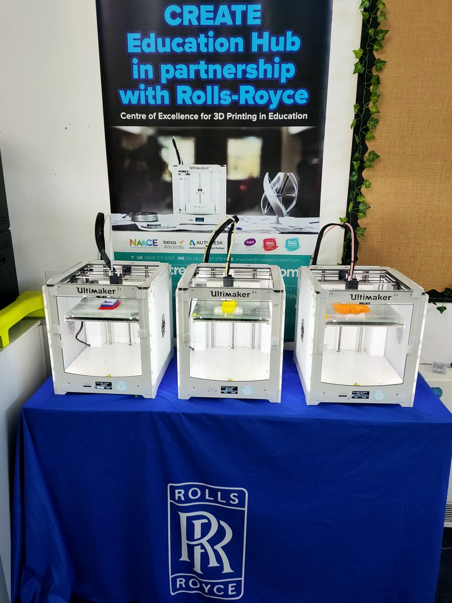 ArmstrongKSU461's tweet photo. With great pleasure we are starting to print @Wyndhamyear6 pen pots they designed using @tinkercad. Printed on our @UltimakerEd 3D printers thanks to @CREATE_EDU_PROJ and @RollsRoyce .
@WCSQM https://t.co/U2MFDYl3Fb