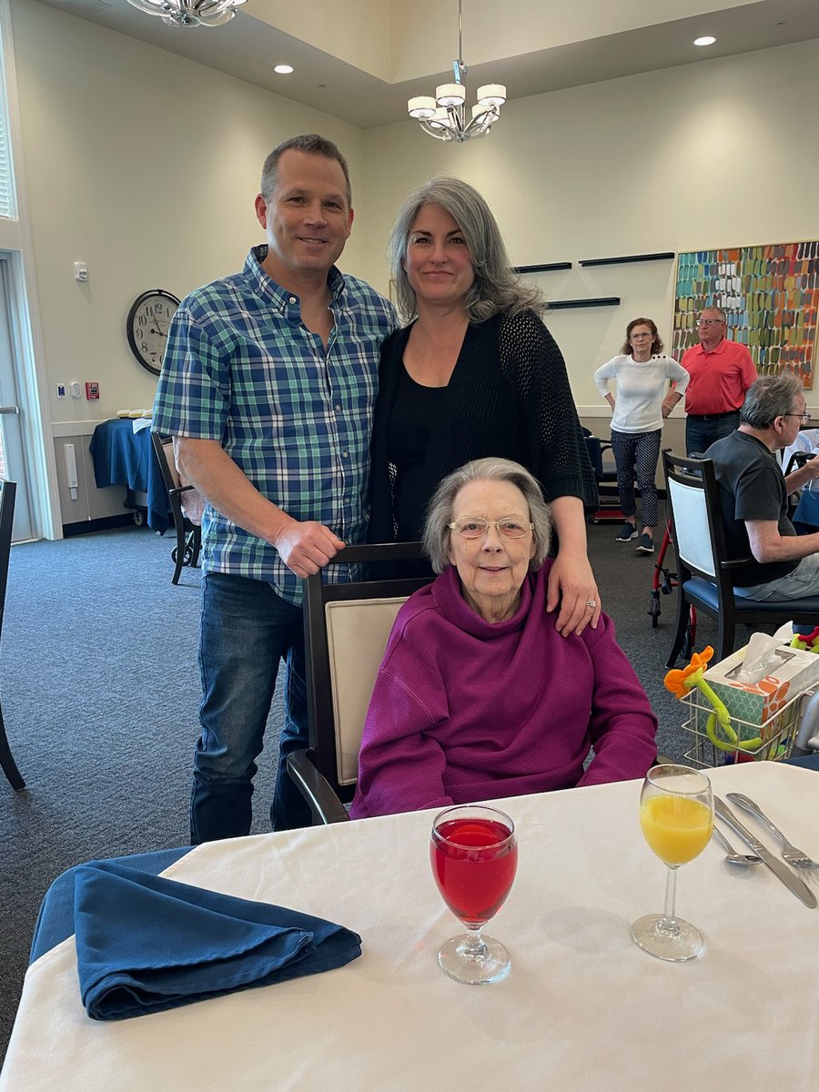 Willows_Howell's tweet photo. Friends and Families came to the campus for a fabulous Mother's Day Brunch! 🥗 🥩 🍰 

#TrilogyLiving #thewillowsathowell https://t.co/x4JRcA9cVl
