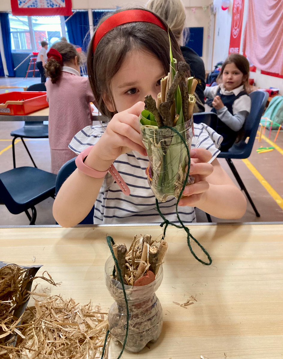 Fabulous insect houses made by the children in our Hatch Ride Primary School after-school club! 🐝

#bughotel #insecthouses #afterschoolclubs #afterschool #berkshirekidsclubs #wokingham #bracknell #finchampstead #crowthorne