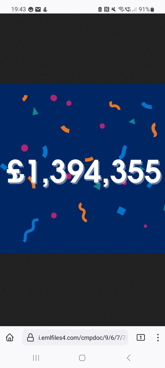 beckyah1's tweet photo. Well we did it...amazing atmosphere at #RobBurrowLeedsMarathon tough course and hot weather not expected but people of Leeds you were amazing.  All in memory my sister #mnda @MNDoddie5 https://t.co/KeINwAlOIn